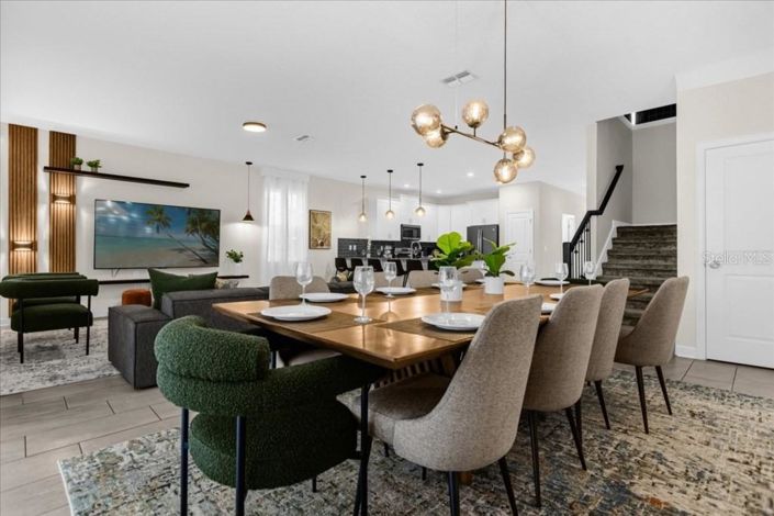 Image No.5-9 Bed Property for sale