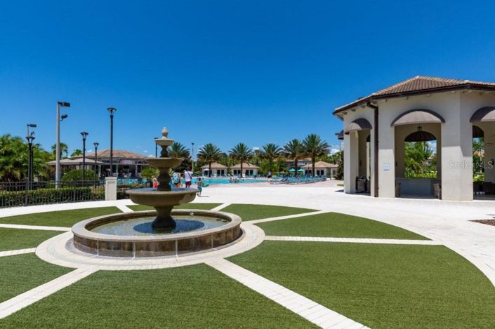 Image No.72-9 Bed Property for sale