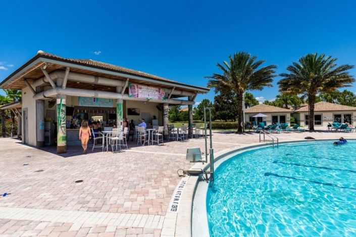 Image No.74-9 Bed Property for sale