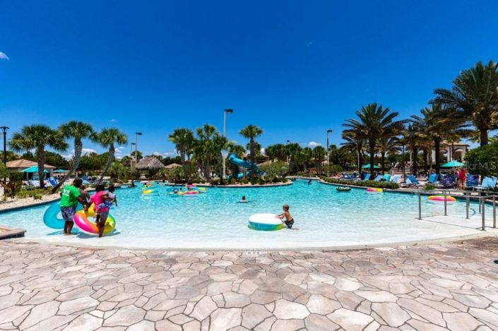 Image No.78-9 Bed Property for sale