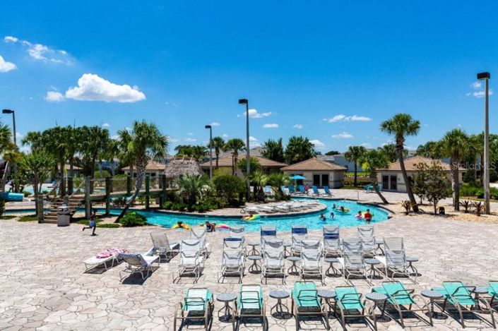 Image No.81-9 Bed Property for sale