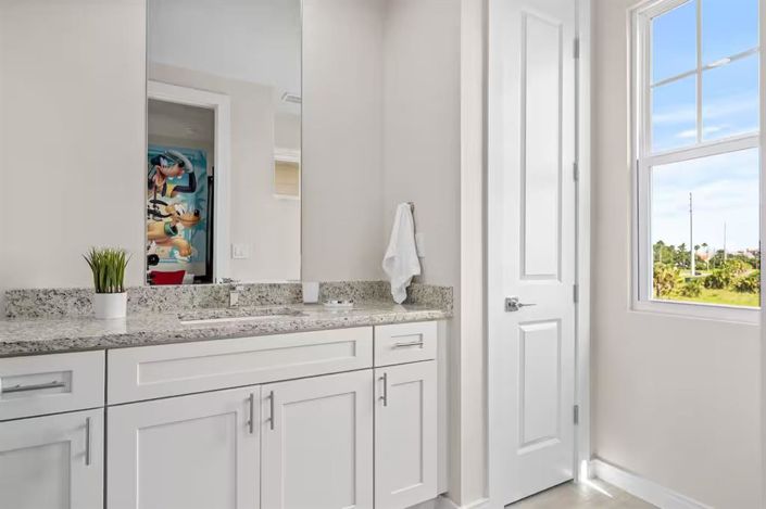 Image No.21-3 Bed Townhouse for sale