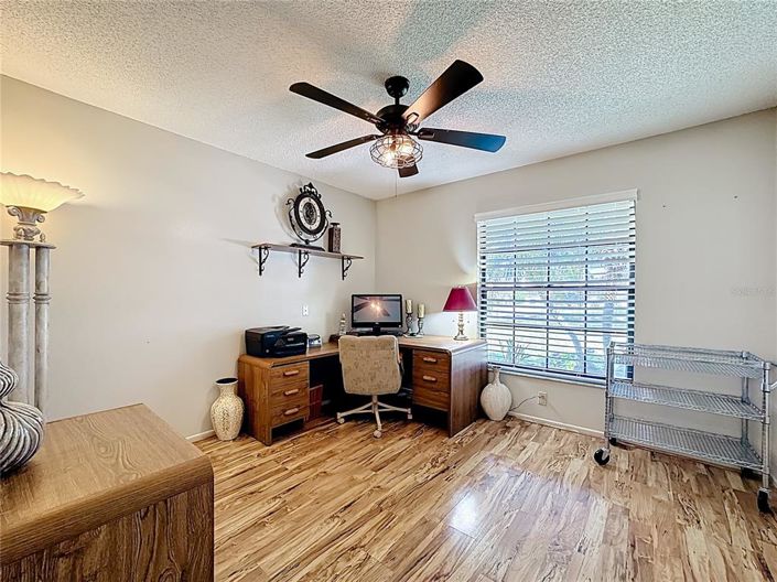 Image No.25-3 Bed Property for sale