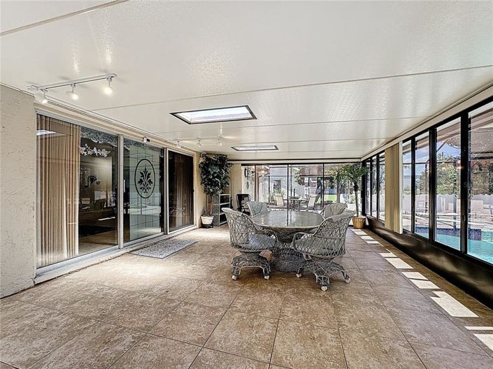 Image No.27-3 Bed Property for sale