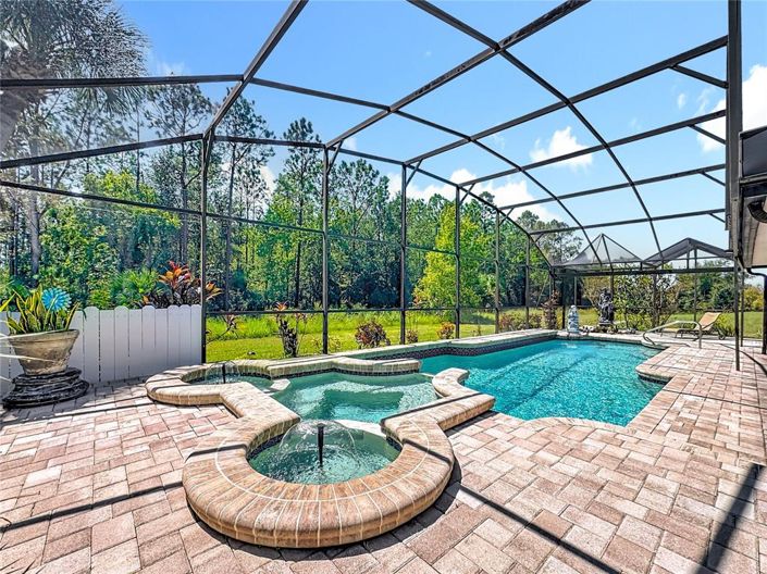 Image No.30-3 Bed Property for sale