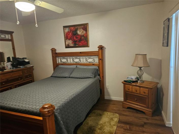 Image No.21-3 Bed Property for sale