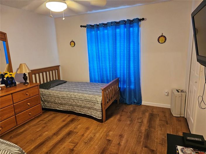 Image No.42-3 Bed Property for sale