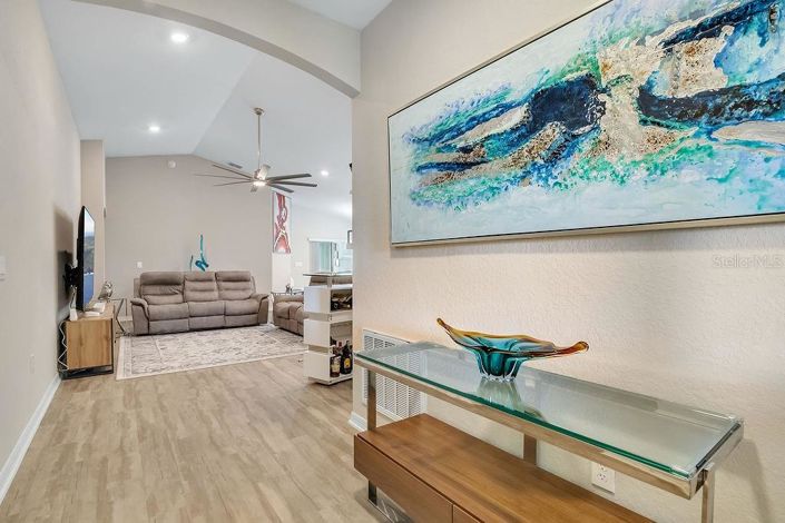 Image No.3-4 Bed Property for sale