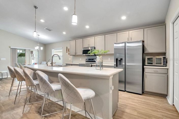 Image No.5-4 Bed Property for sale