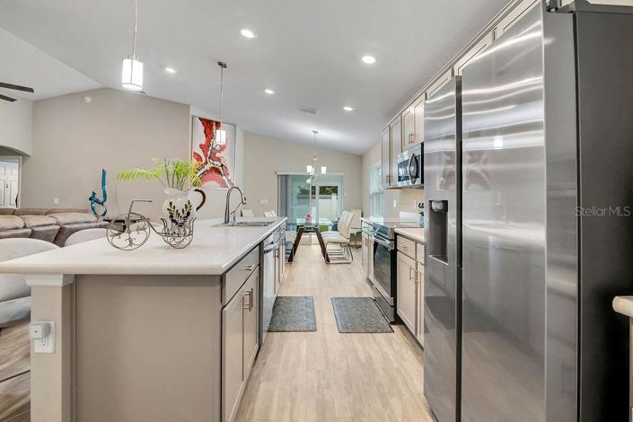 Image No.6-4 Bed Property for sale