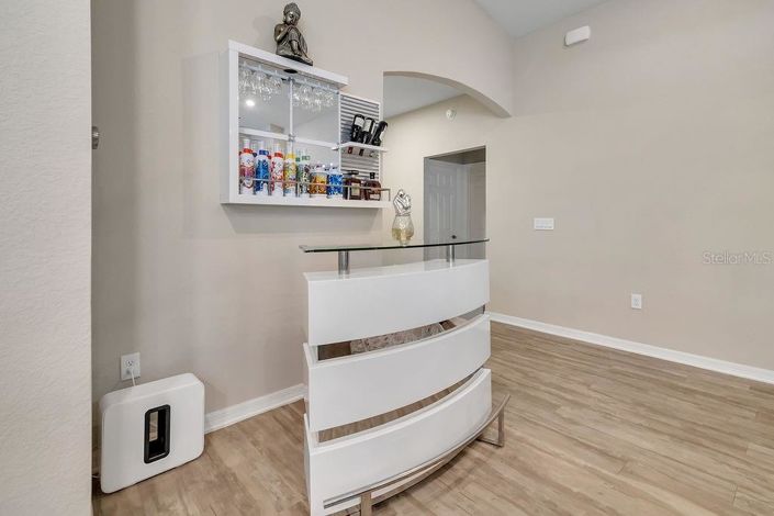 Image No.9-4 Bed Property for sale