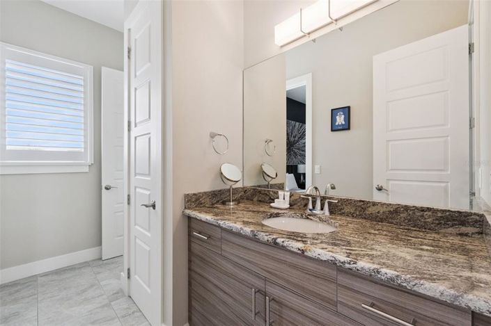 Image No.14-5 Bed Property for sale