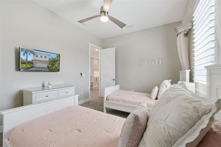 Image No.17-5 Bed Property for sale