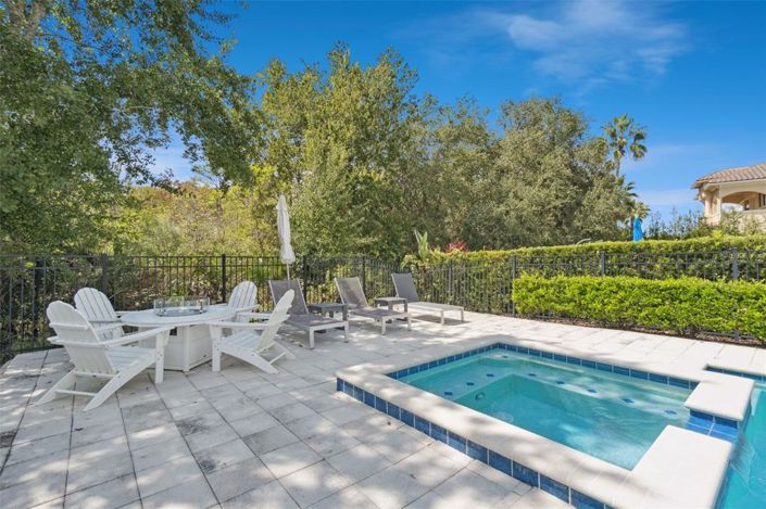 Image No.31-5 Bed Property for sale