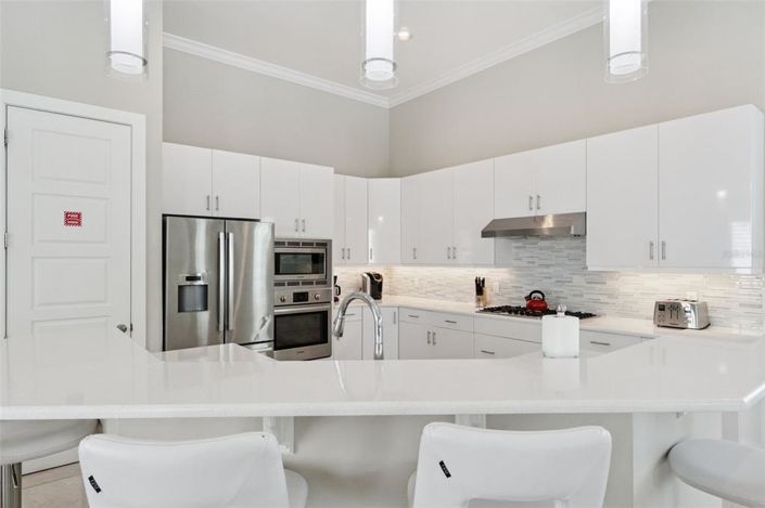 Image No.4-5 Bed Property for sale