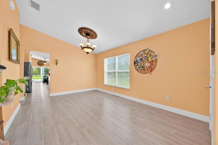 Image No.6-Propriété de 4 chambres à vendre à Davenport