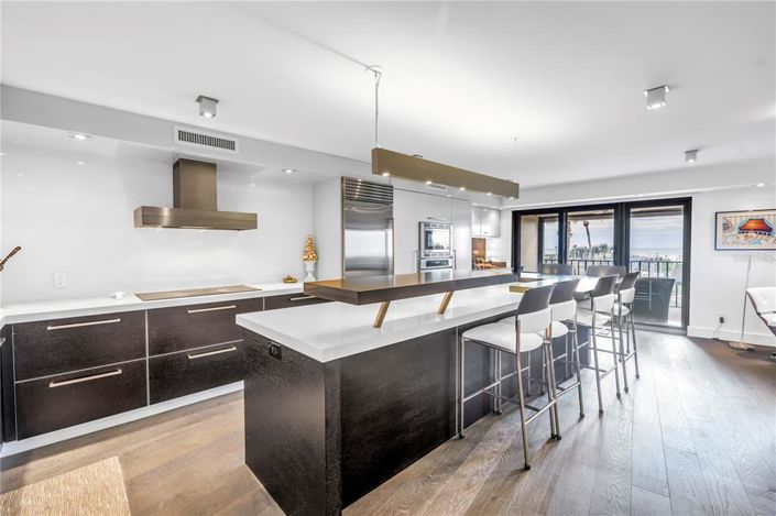 Image No.5-2 Bed Property for sale