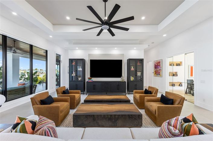 Image No.14-4 Bed Property for sale