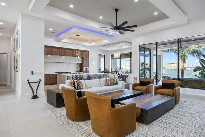 Image No.19-4 Bed Property for sale