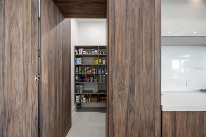 Image No.24-4 Bed Property for sale