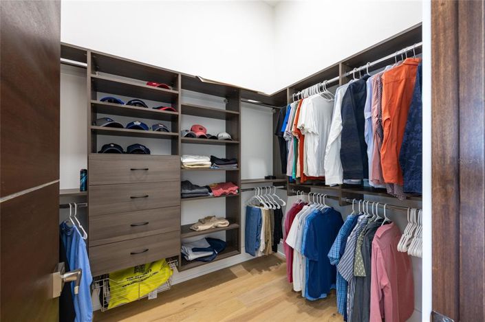 Image No.42-4 Bed Property for sale