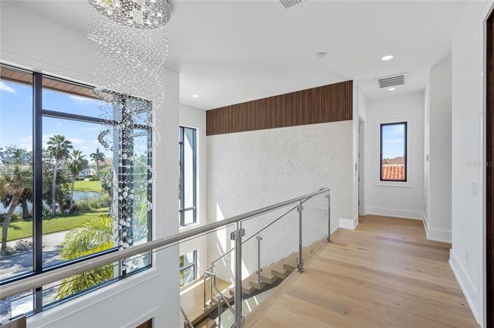 Image No.44-4 Bed Property for sale