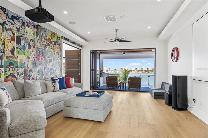 Image No.54-4 Bed Property for sale