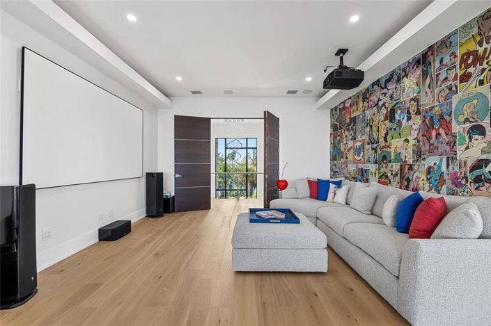 Image No.56-4 Bed Property for sale