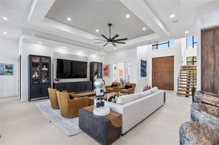 Image No.9-4 Bed Property for sale