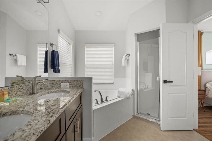 Image No.24-4 Bed Property for sale