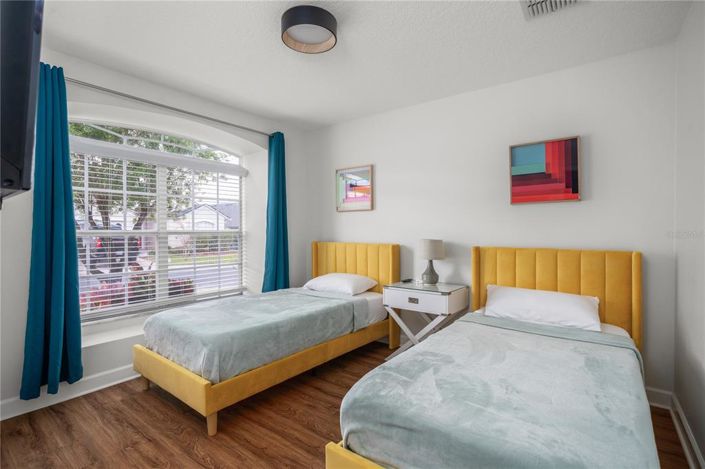 Image No.30-4 Bed Property for sale