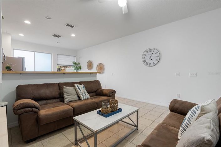 Image No.31-3 Bed Townhouse for sale