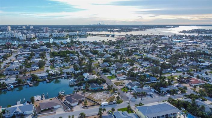 Image No.24-3 Bed Property for sale