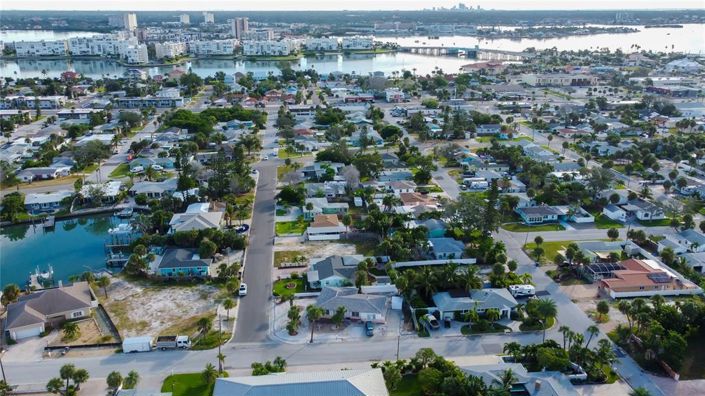 Image No.27-3 Bed Property for sale