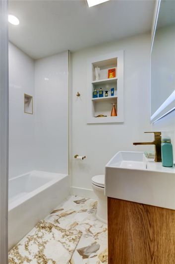 Image No.43-3 Bed Property for sale