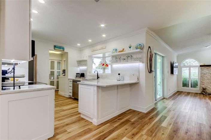 Image No.60-3 Bed Property for sale