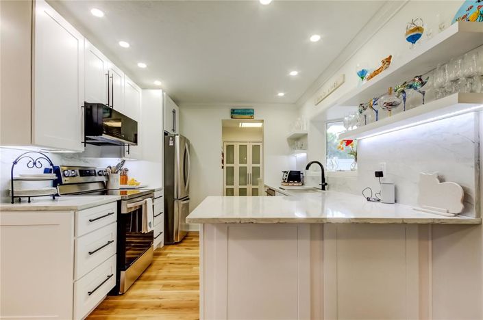 Image No.61-3 Bed Property for sale