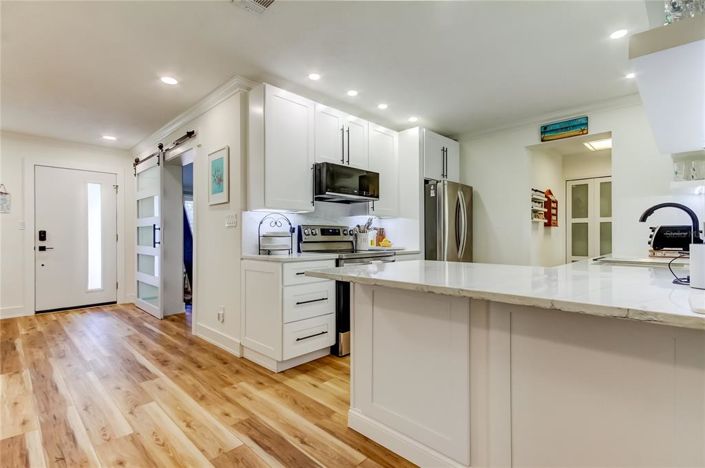 Image No.72-3 Bed Property for sale