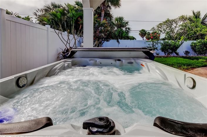 Image No.80-3 Bed Property for sale