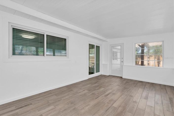 Image No.21-3 Bed Property for sale