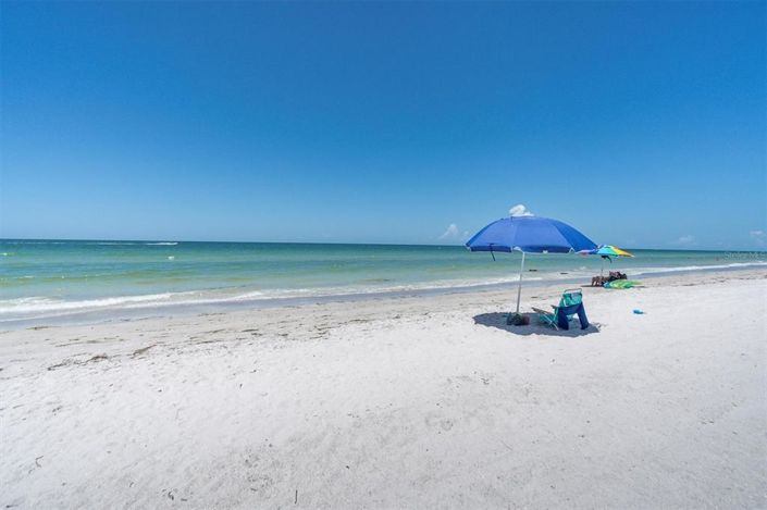 Image No.45-3 Bed Property for sale