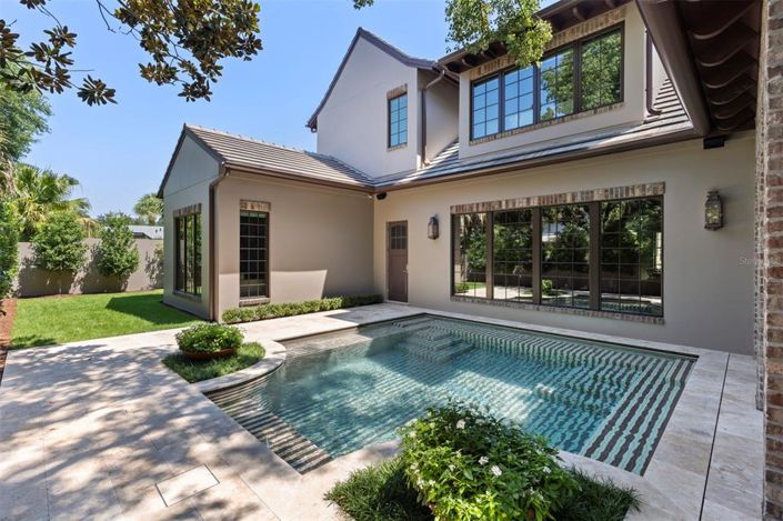 Image No.16-4 Bed Property for sale