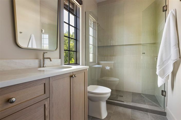 Image No.36-4 Bed Property for sale