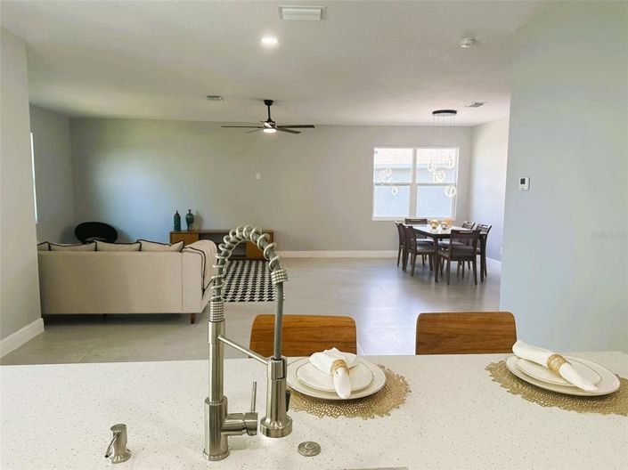 Image No.10-4 Bed Property for sale