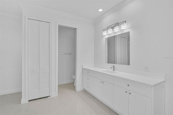 Image No.26-3 Bed Property for sale