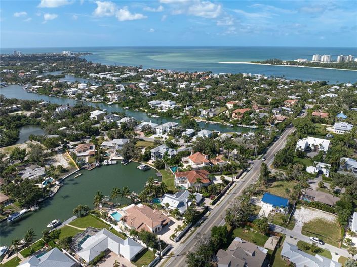 Image No.4-3 Bed Property for sale