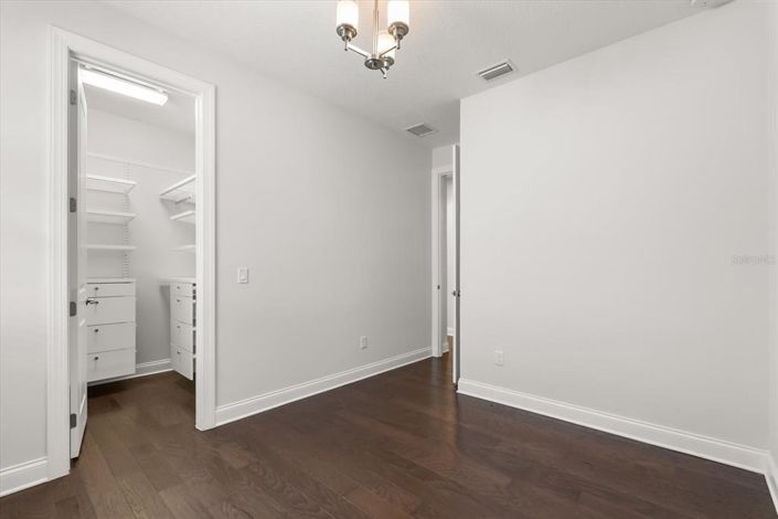 Image No.22-4 Bed Property for sale