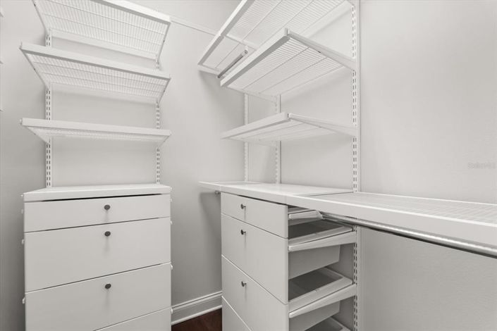 Image No.23-4 Bed Property for sale