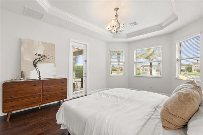 Image No.25-4 Bed Property for sale