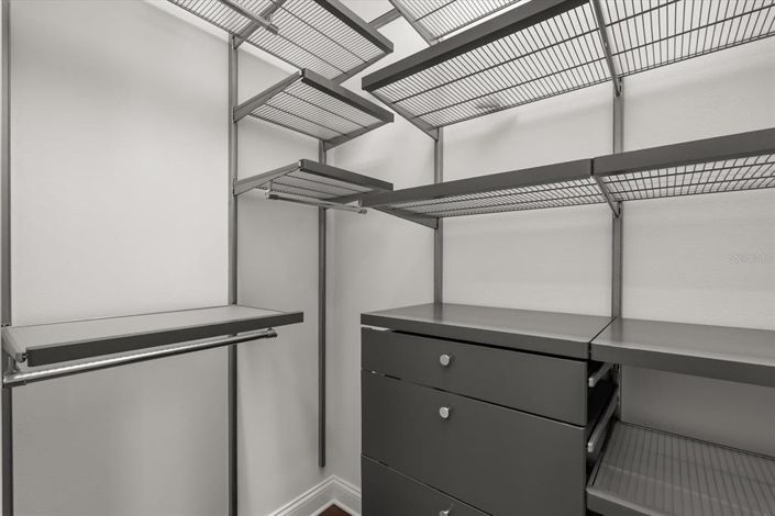 Image No.30-4 Bed Property for sale